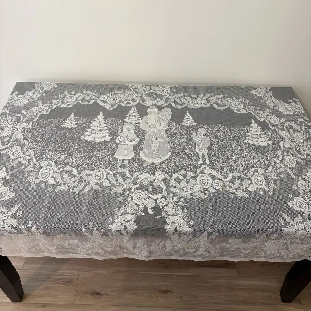 Vintage Old World Santa Christmas Lace Tablecloth 60 “x 84” Oblong